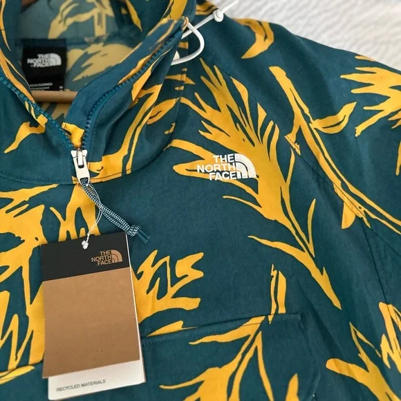 The North Face Teal and Mustard Patterned Jacket - Picture 4 of 4